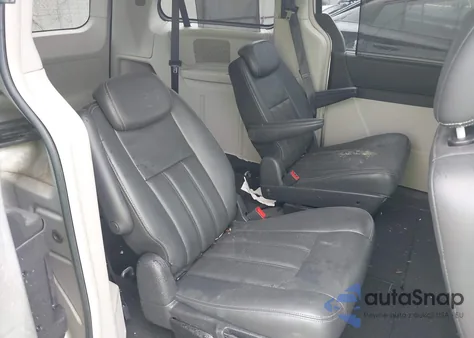 2009 Chrysler Town & Country Touring из США, поврежденный, VIN 2A8HR541X9R661541